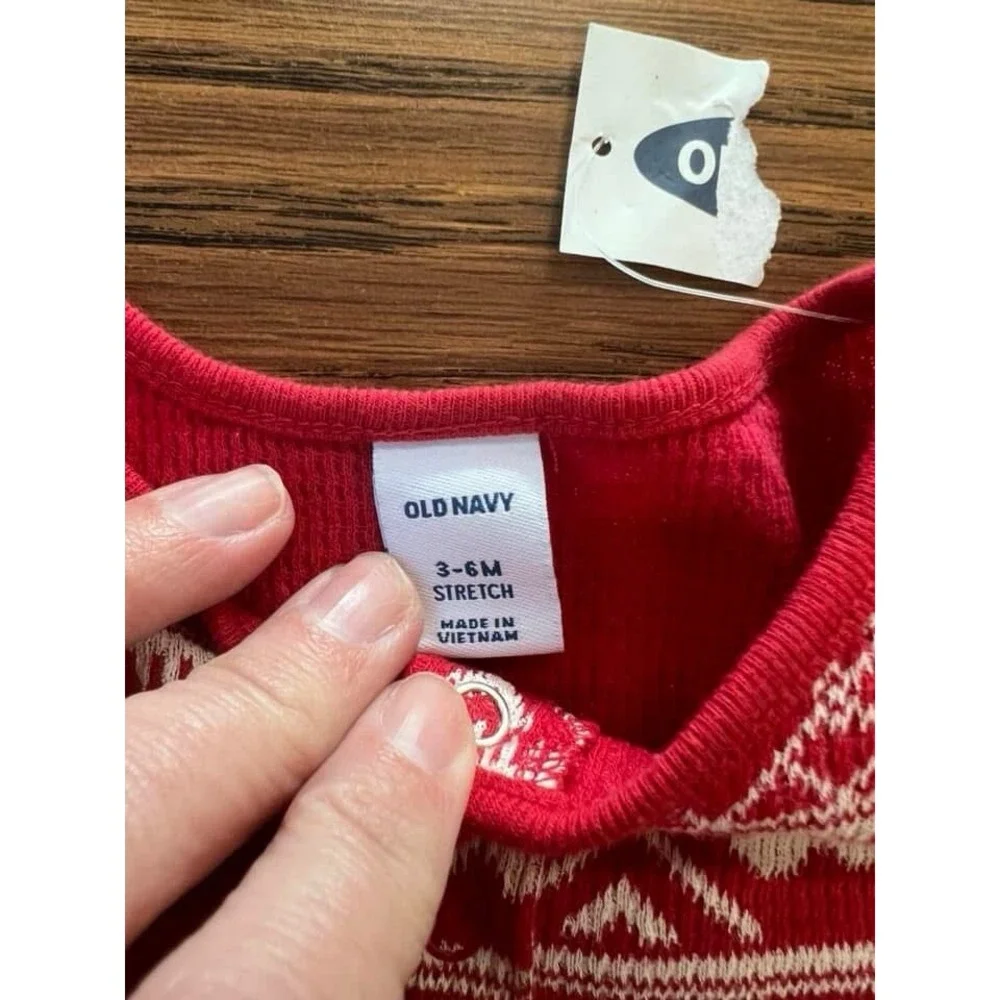 3-6m Old Navy‎ Stretch Red Hearts NWT New